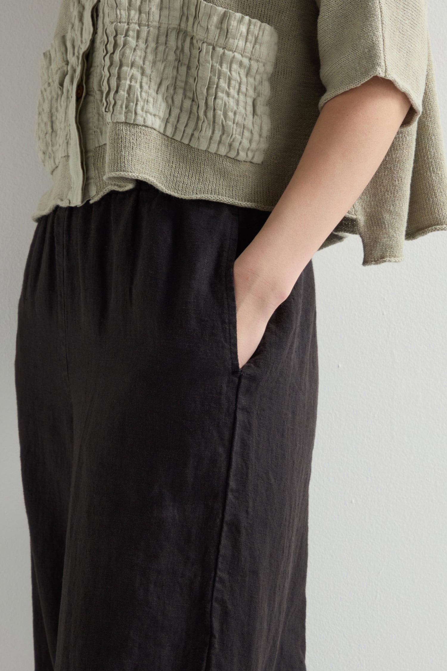 Cropped Cuff Linen Trouser