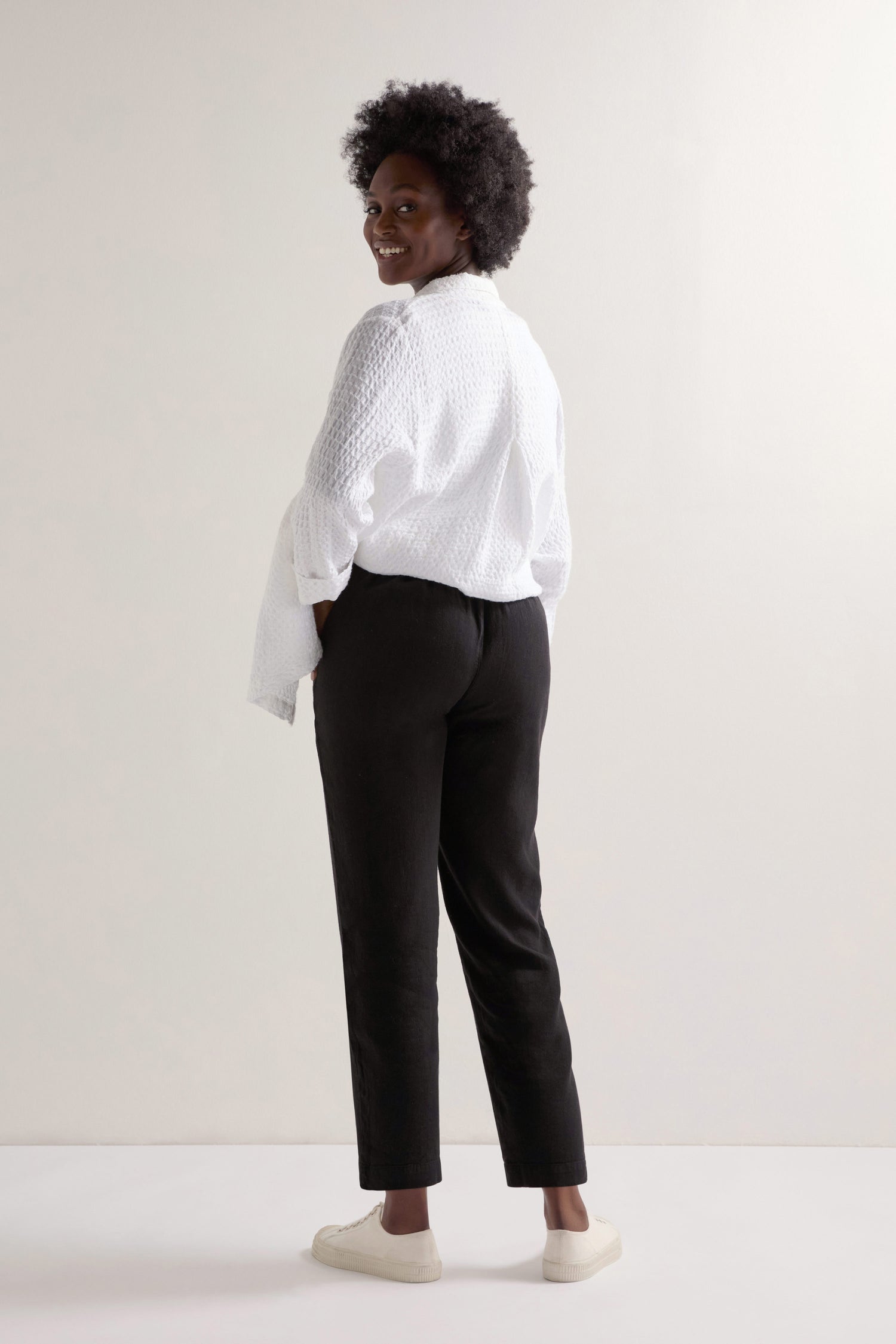 Twisted Linen Slim Trouser