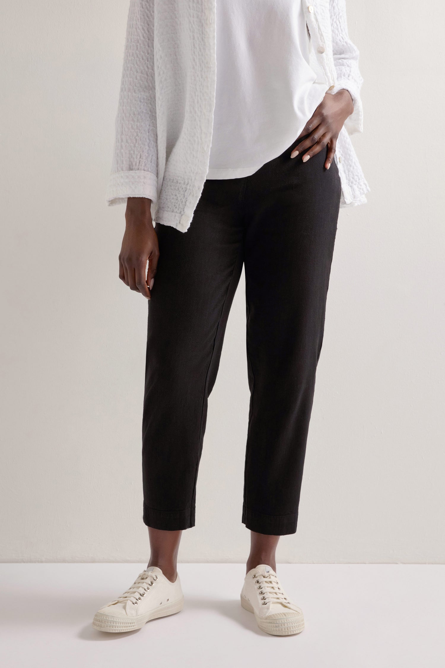 Twisted Linen Slim Trouser