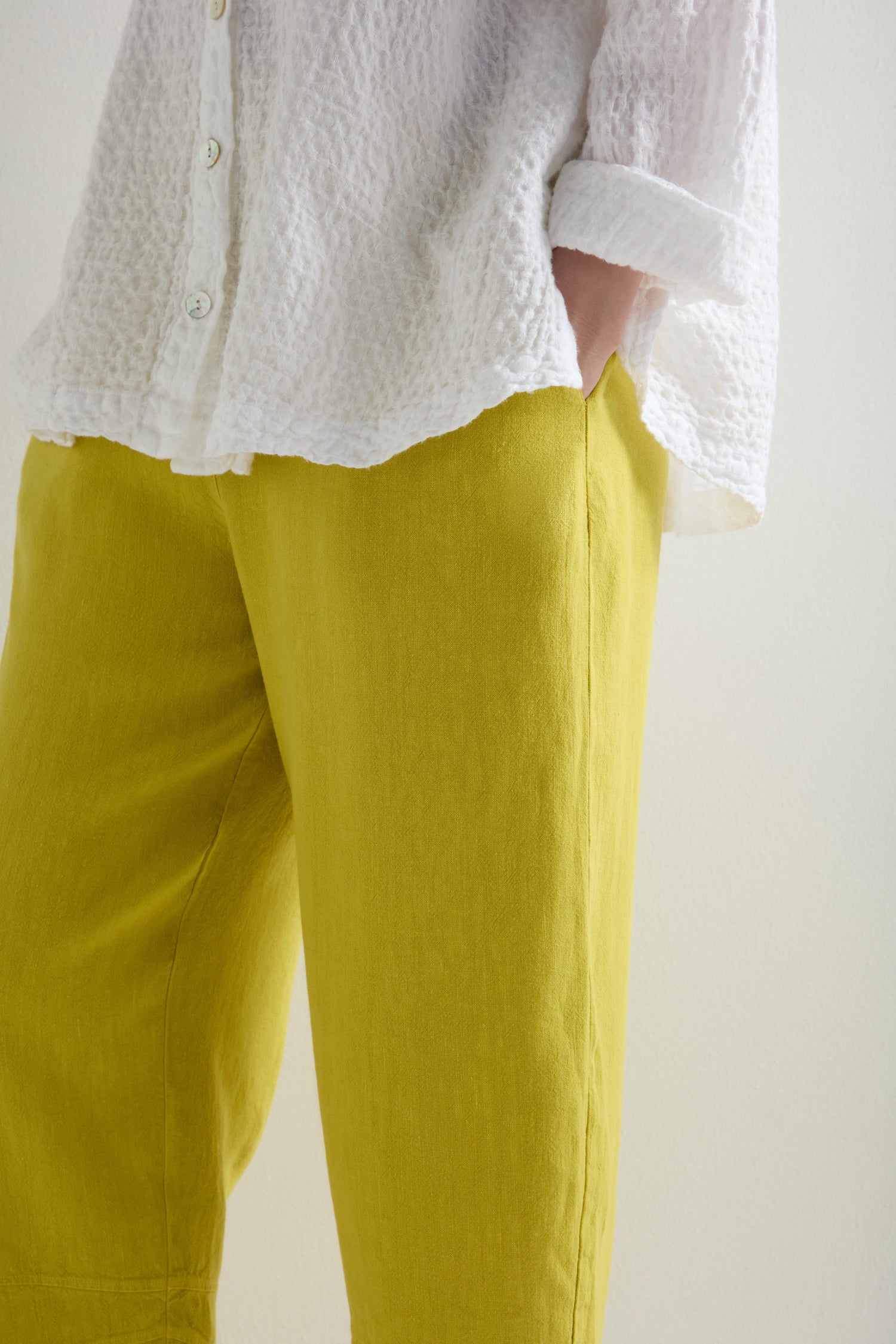 Twisted Linen Crop Bubble Trouser