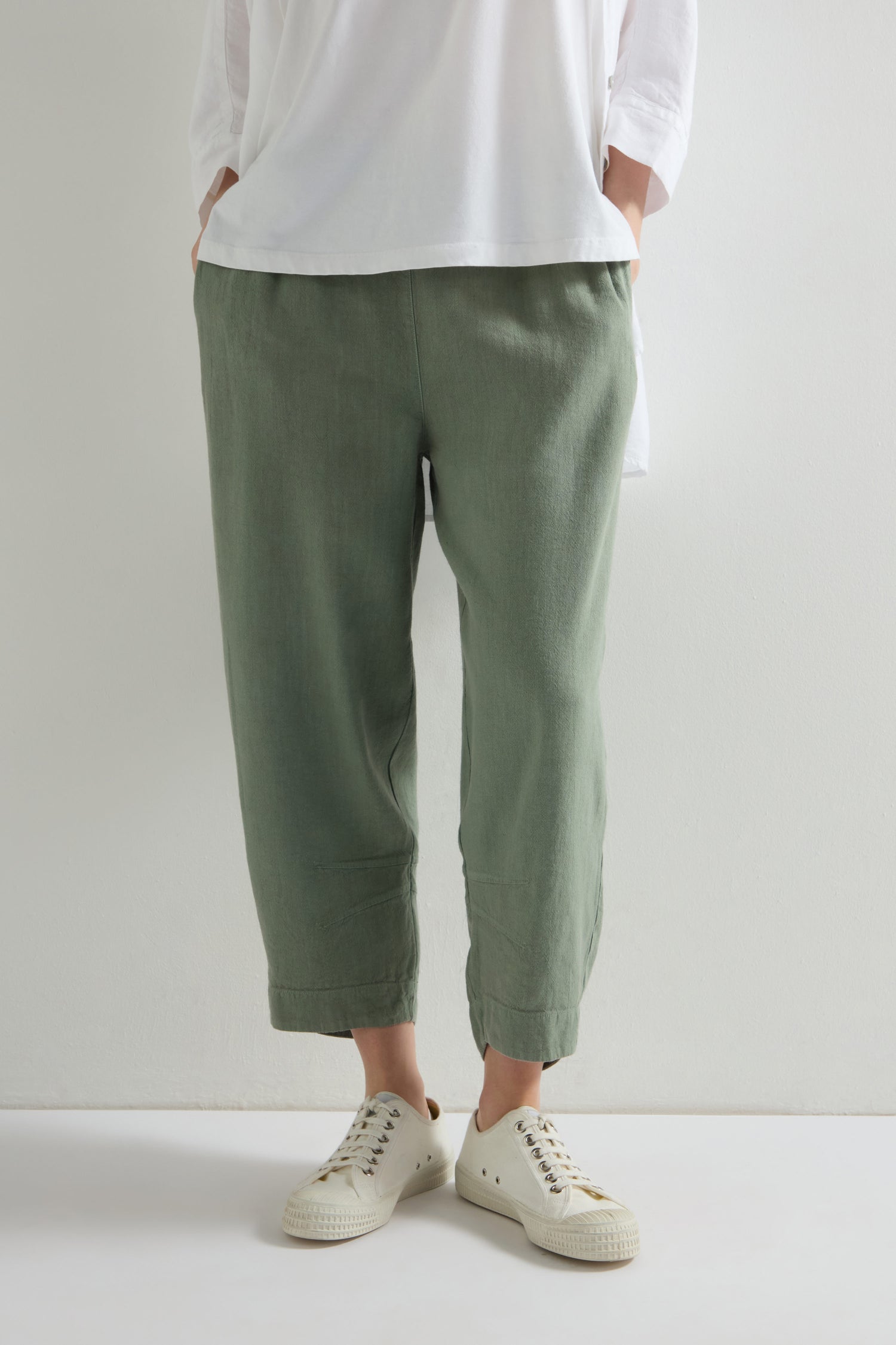 Twisted Linen Crop Bubble Trouser