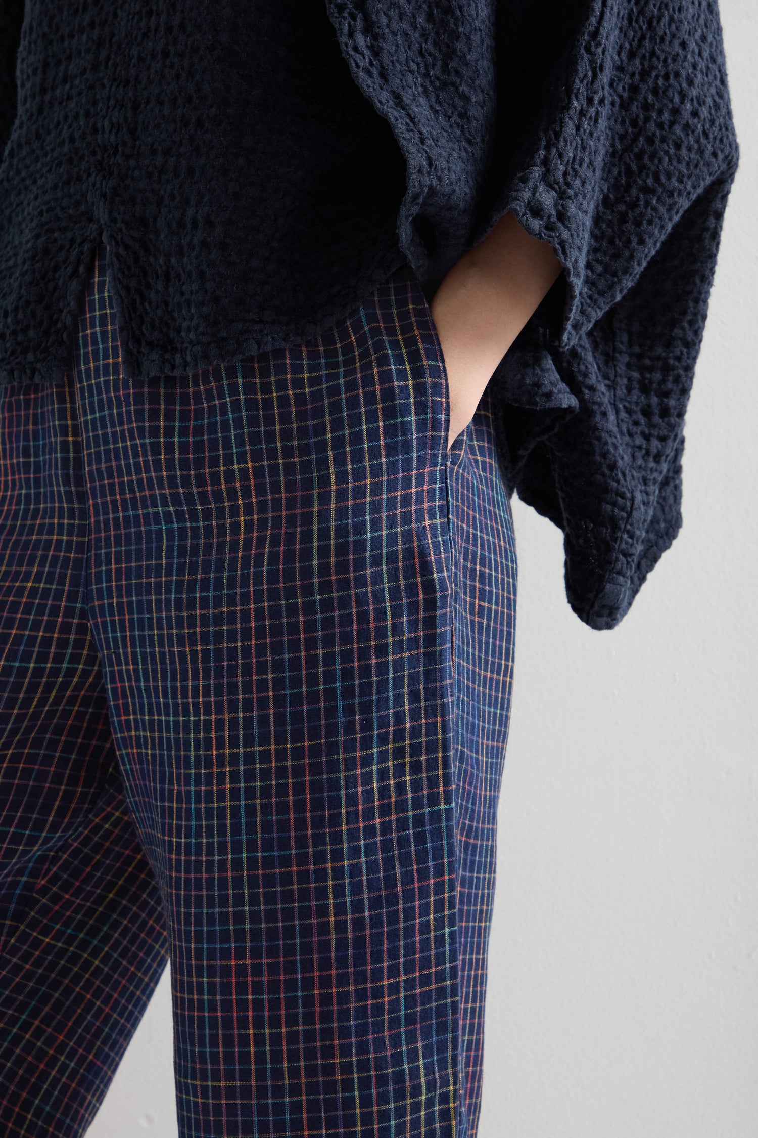 Linen Navy Space Dye Check Bubble Trouser