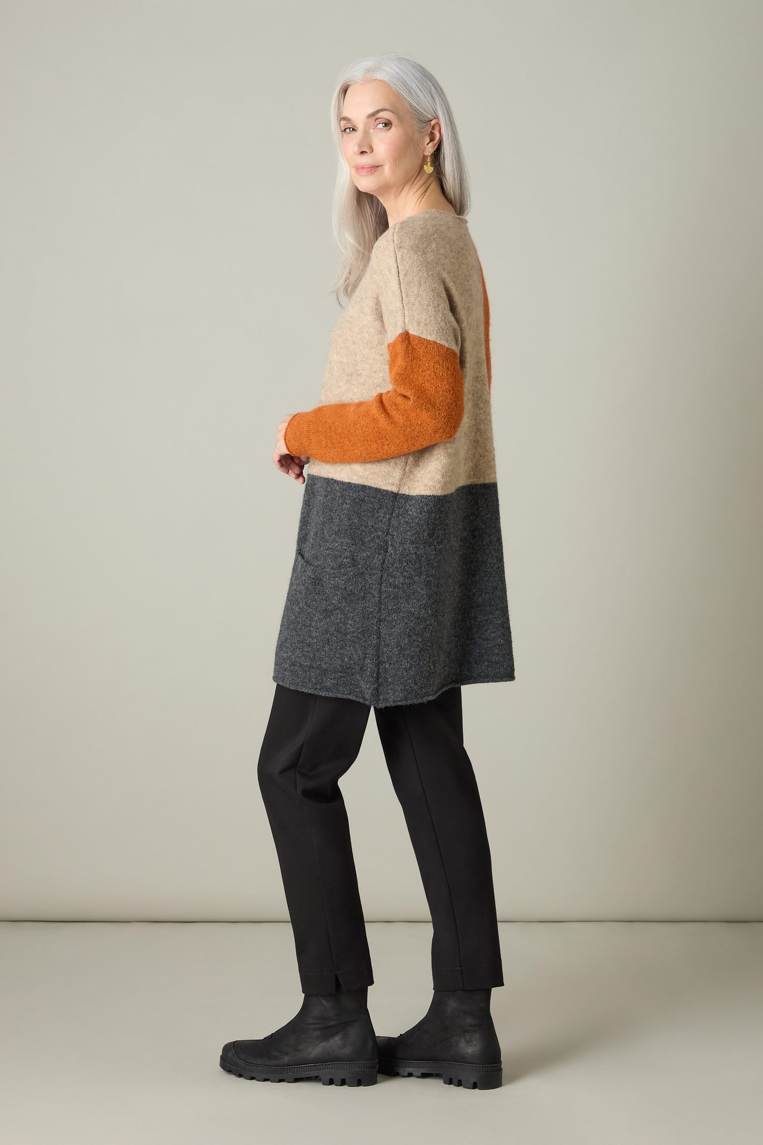 Block Pocket Knit